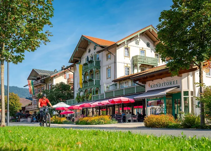 Cafe Chiemgau Und Gaestehaus
