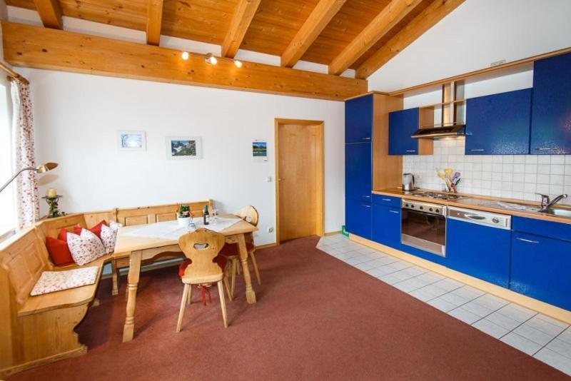 Apartment Cafe Chiemgau Und Gaestehaus *